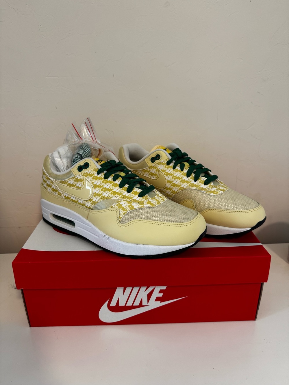 Nike Air Max 1 PRM Lemonade shoes NWT